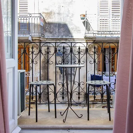 Apartment Maniace Homes - Federico & Angelica By Ortigia